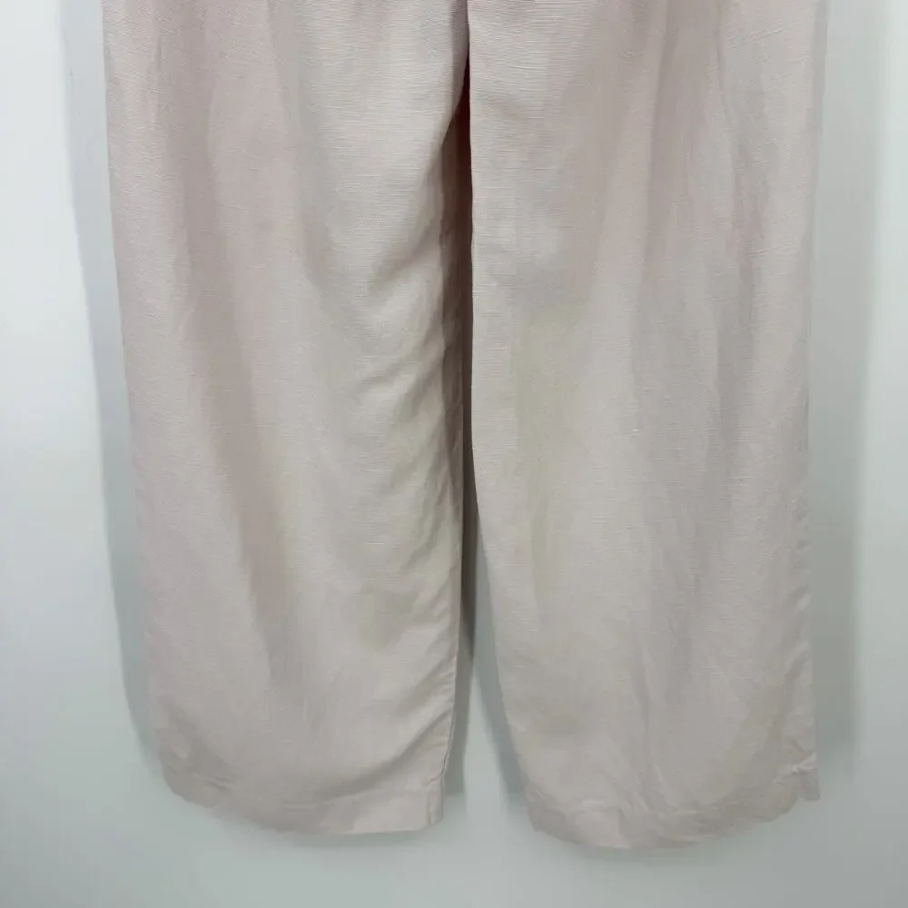 Wilfred aritzia crowd